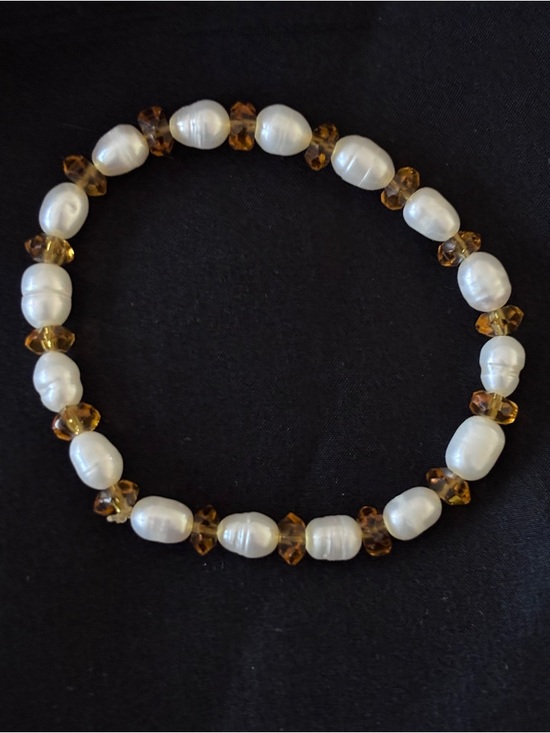Jewelry - Freshwater Pearl and Amber Color Bead Stretch Bracelet - NWOT